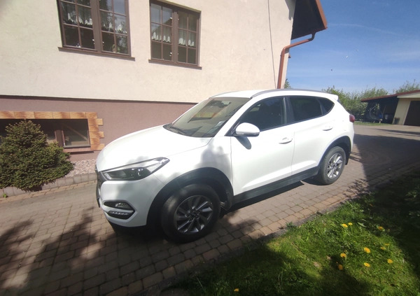 Hyundai Tucson cena 67500 przebieg: 122400, rok produkcji 2016 z Biała Piska małe 67